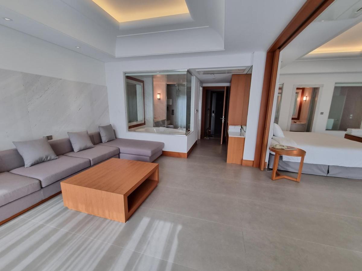 Pinegrove Hotel Gimhae Exterior foto